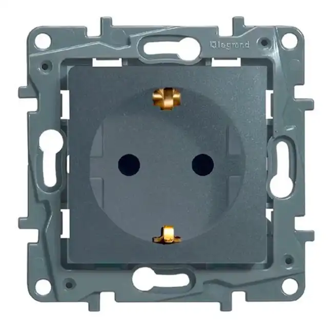 Розетка Legrand 672634