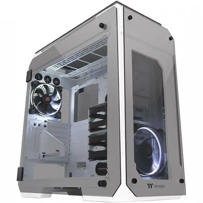 Корпус Thermaltake View 71 Tempered Glass Snow Edition CA-1I7-00F6WN-00 (Full-Tower)