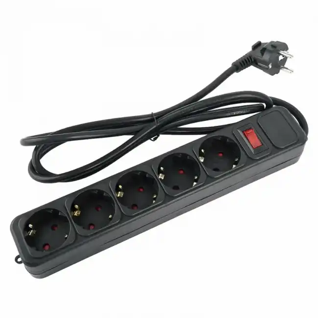 Распределитель питания PERFEO PF_E1503