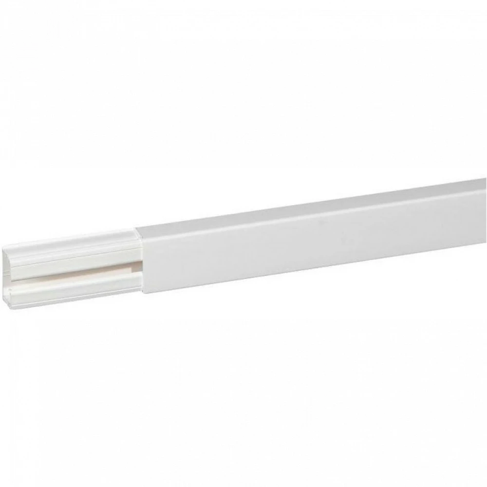 Кабельный канал Legrand Мини-плинтус DLPlus 40х20 030027