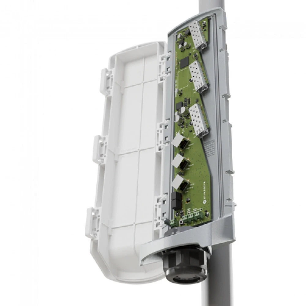 Коммутатор Mikrotik CSS606-1G-2Gi-3S+OUT 1000 Base-T (1000 мбит/с), 3 SFP порта