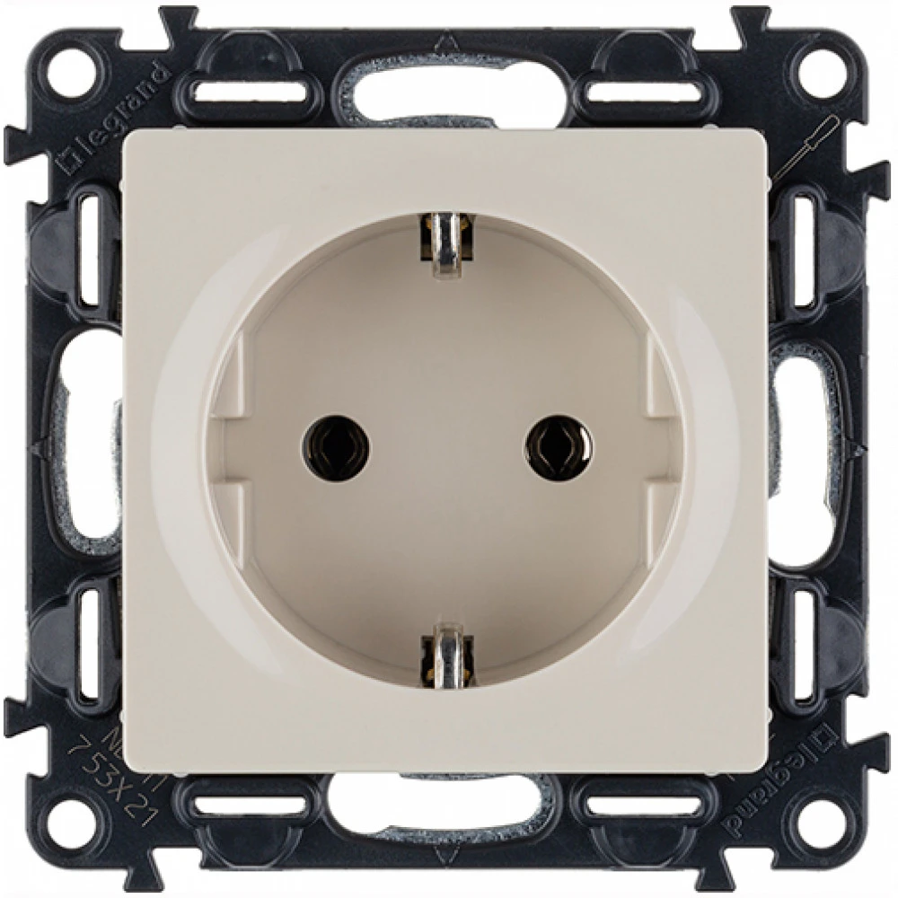 Розетка Legrand Valena Life 753521