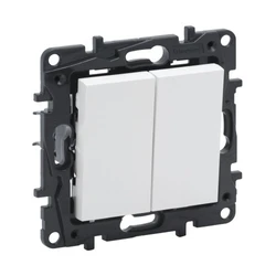 Legrand Переключатель двухклавишный Niloe Step 10А авт.клеммы Белый 863108
