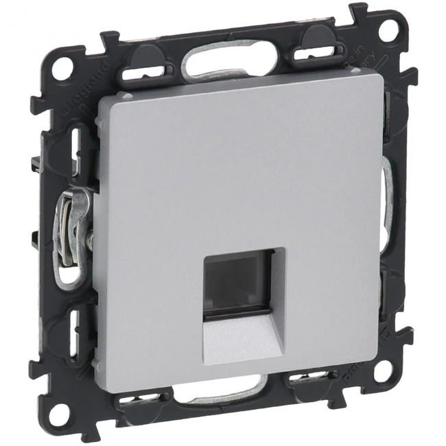 Сетевая розетка Legrand Valena LIFE 753638