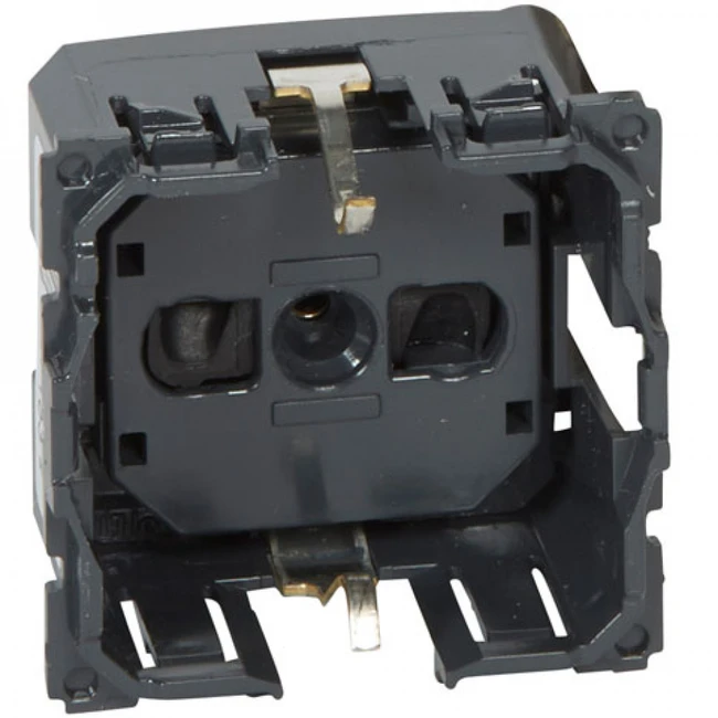 Розетка Legrand Розетка силовая Celiane 067153