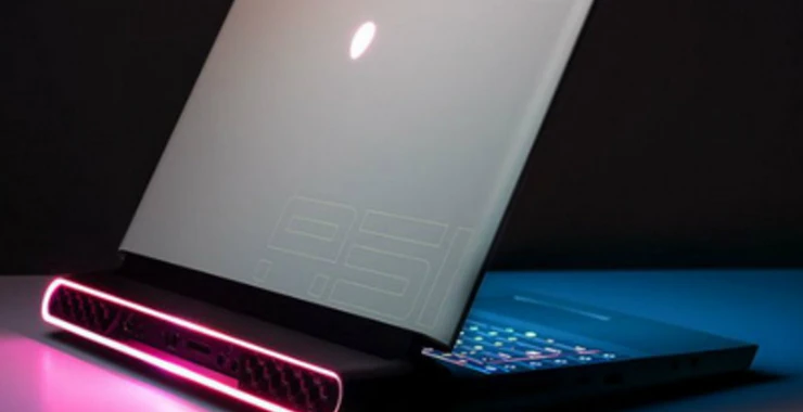Dell показала сверхмощный ноутбук Alienware Area-51m R2 с десктопным процессором